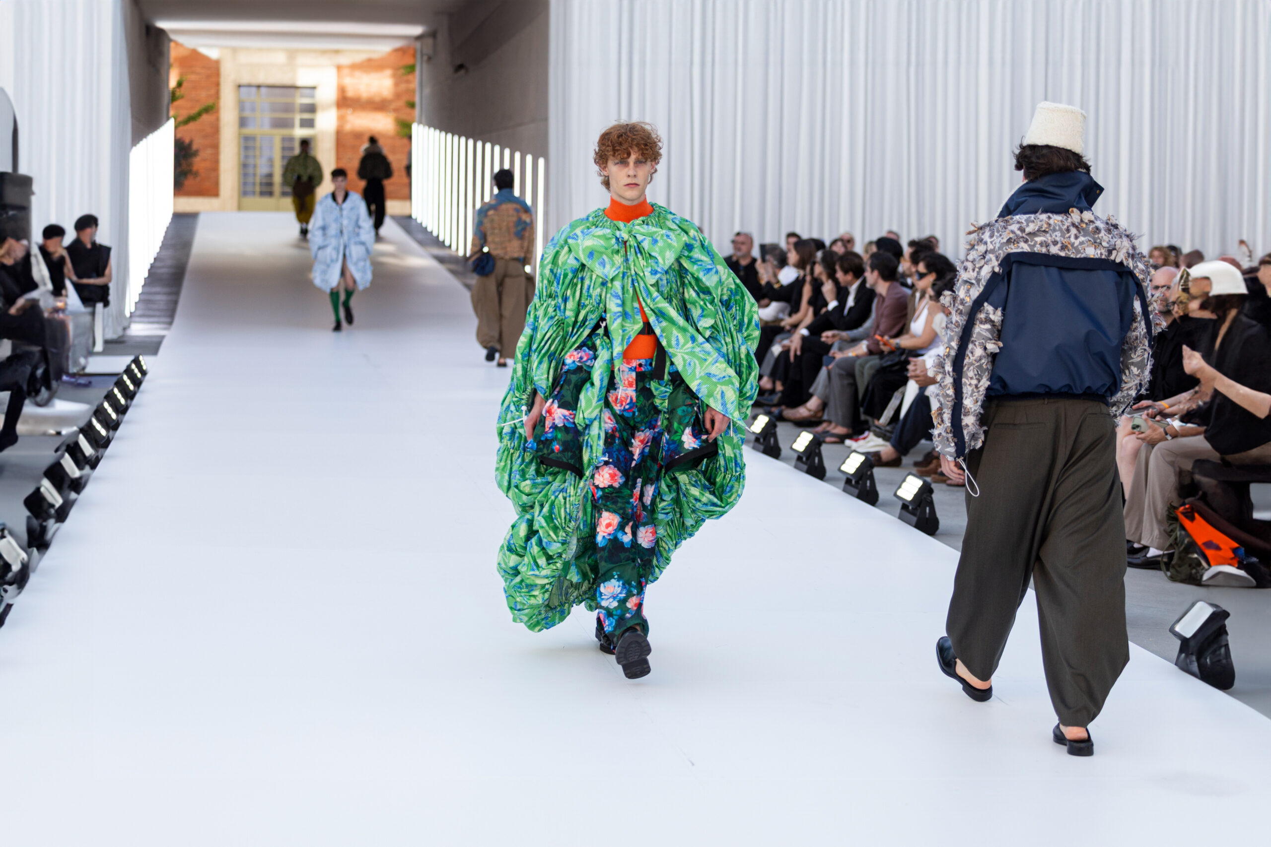 Fashion is a social system based on communication, but what is being said?