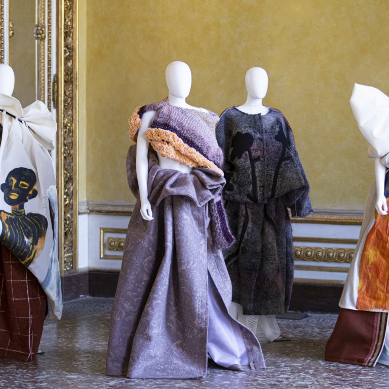 1666881001-collection-design-fondo-ambiente-polimoda-22-5 1666881001-collection-design-fondo-ambiente-polimoda-22-5