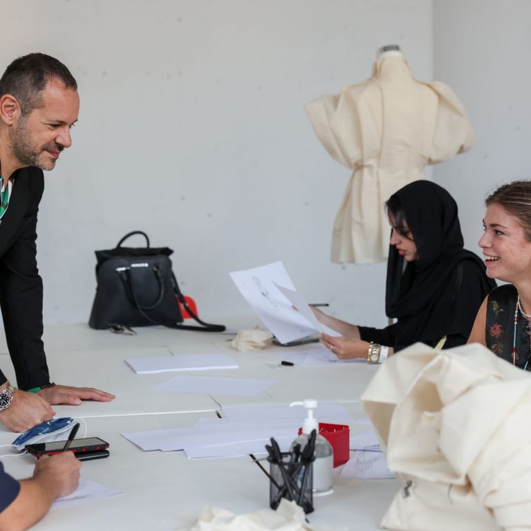 1668439523-dubai-design-week-workshop-polimoda-2022-15 1668439523-dubai-design-week-workshop-polimoda-2022-15